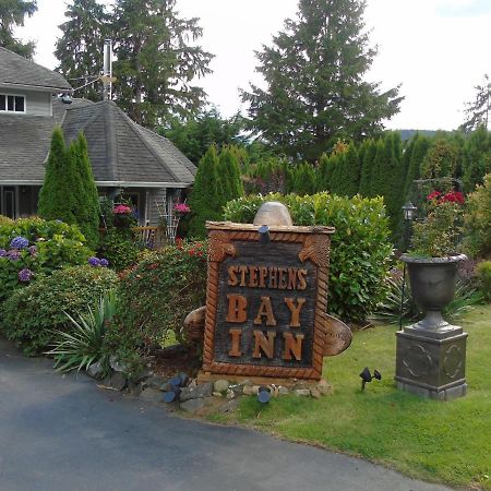 The Oceanfront Inn On Stephens Bay Coal Harbour Exterior foto